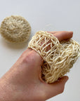fort & field - Round sisal scrubber ball sponge w/ handle kitchen bath