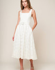 DAFFODILS & DAYDREAMS WOVEN LACE MIDI DRESS