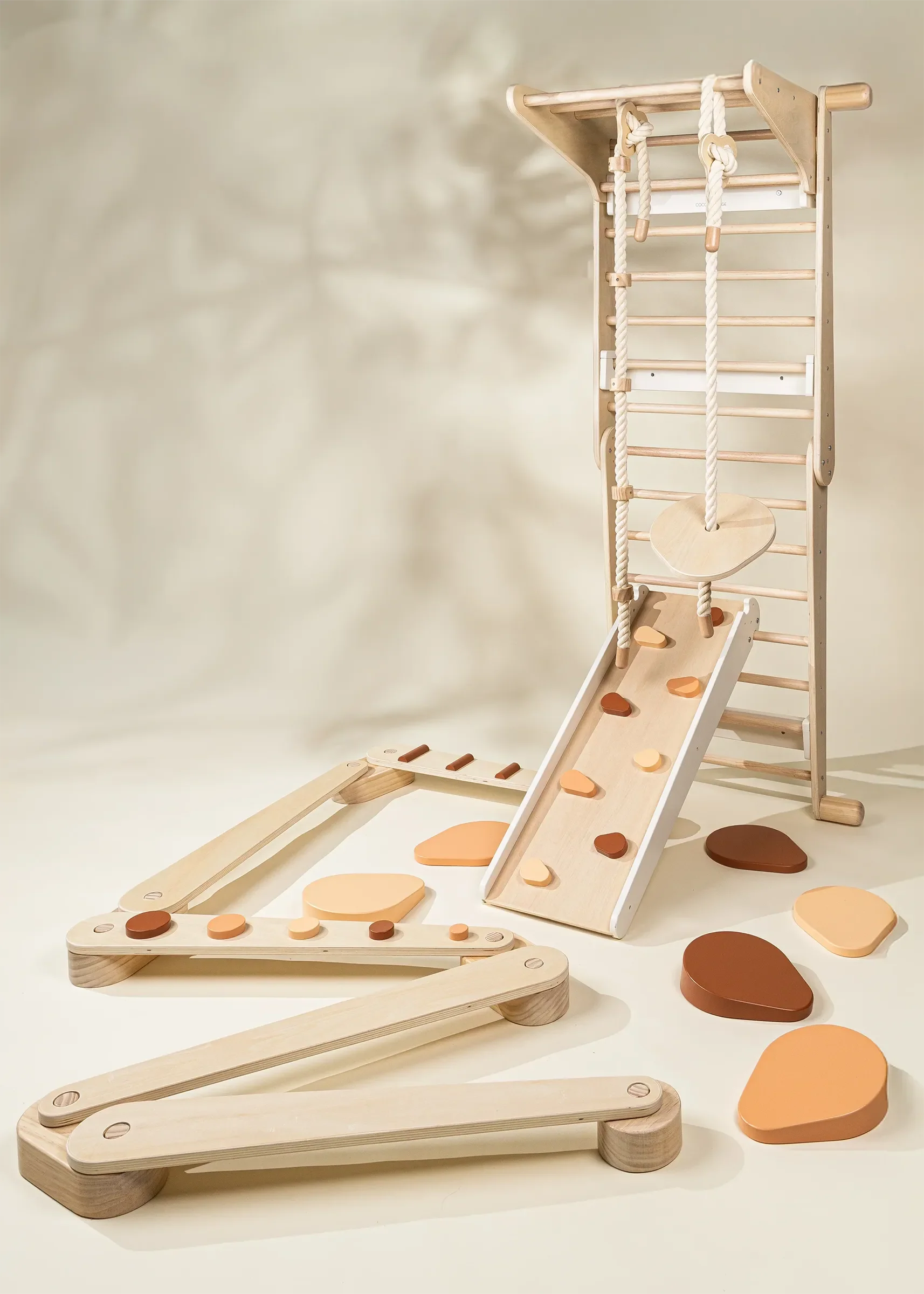 Montessori 2-in-1 Triangle &amp; Wall Climber