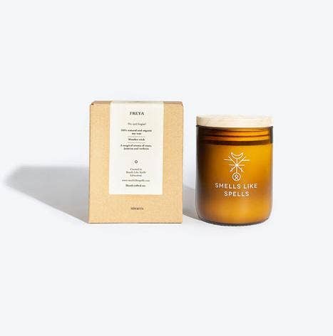 Freya | Candle with Norse Magic inspired scent | Love Spell