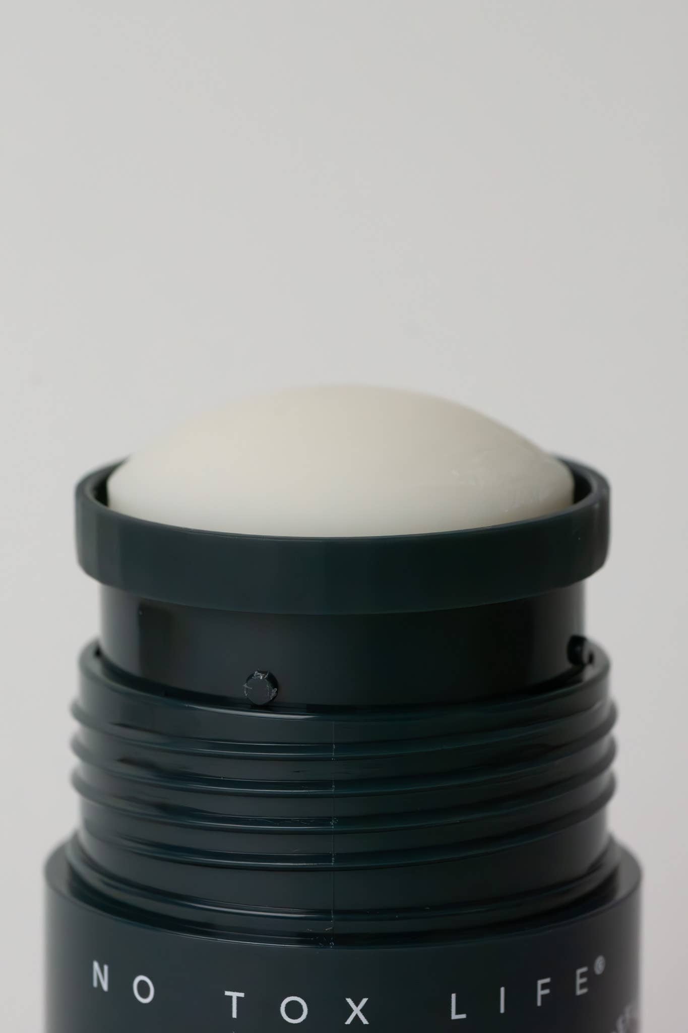 SOLIDSILK® Deodorant (Earl Grey) Refillable TUBE - No Tox Life