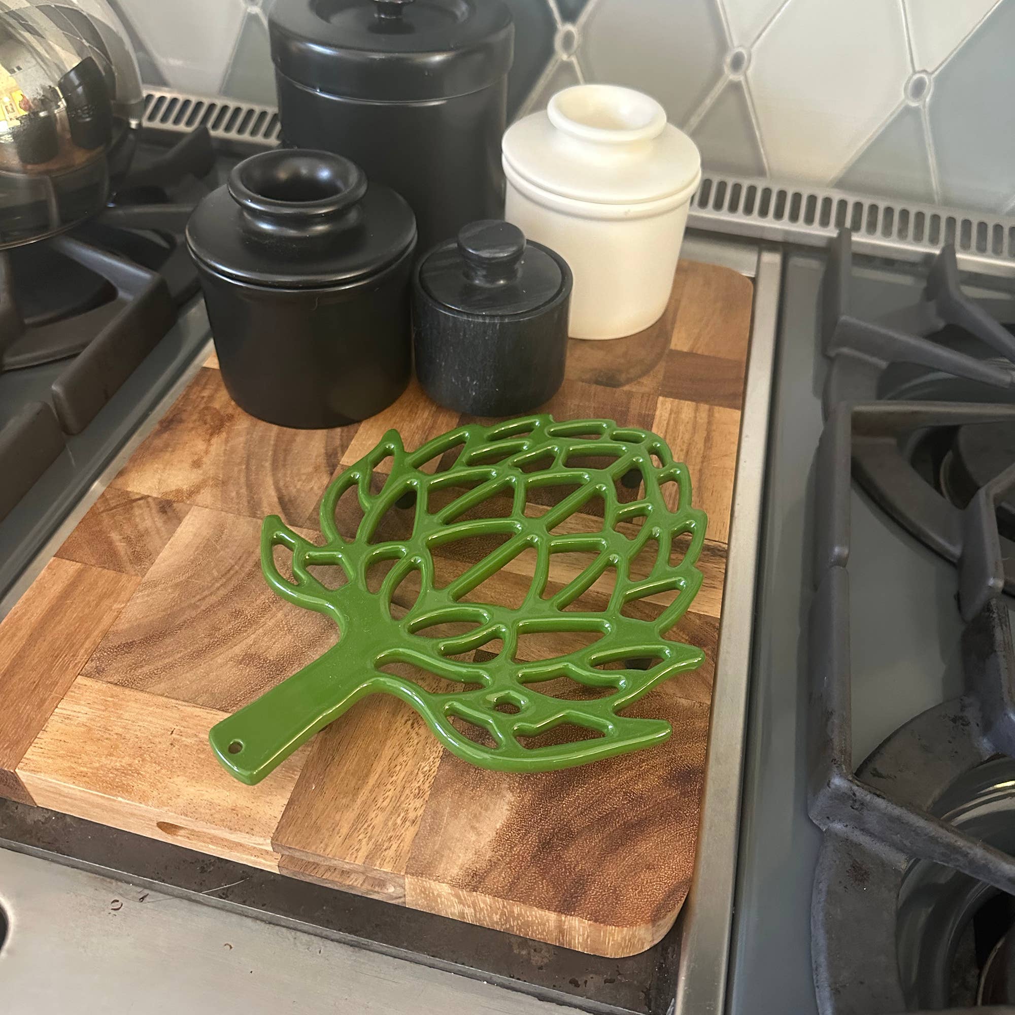 Fox Run Artichoke Trivet For Hot Dishes, 9" x 7.25"