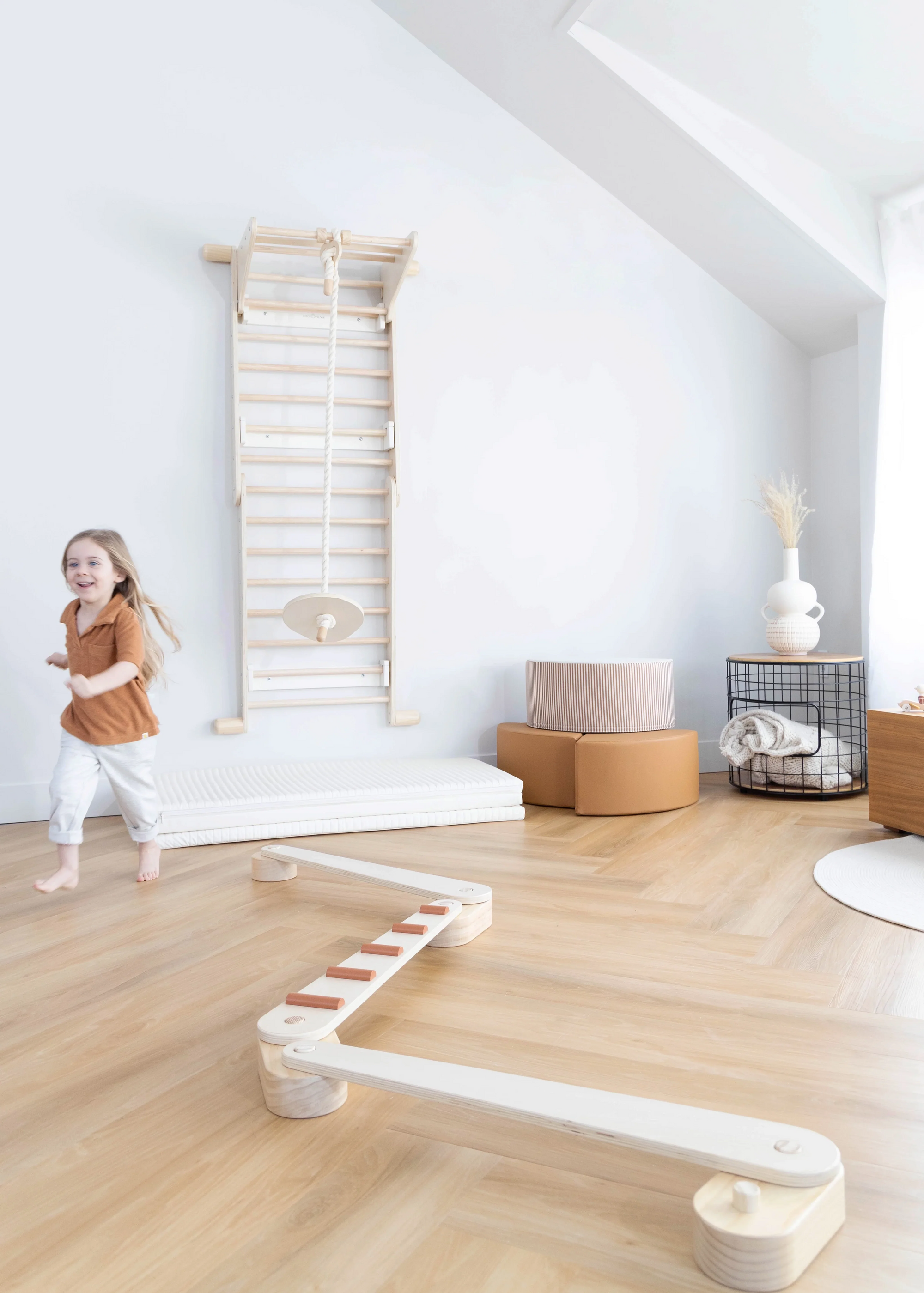 Montessori Triangle Climber Swedish Wallmount System