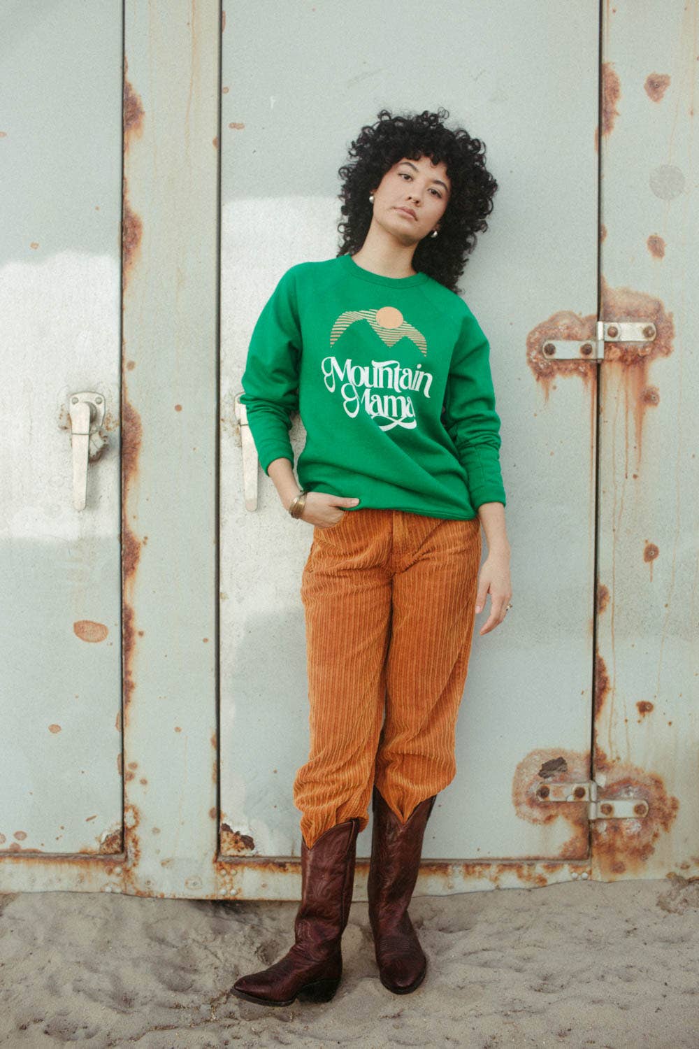 Mountain Mama | Graphic Unisex Sweatshirt