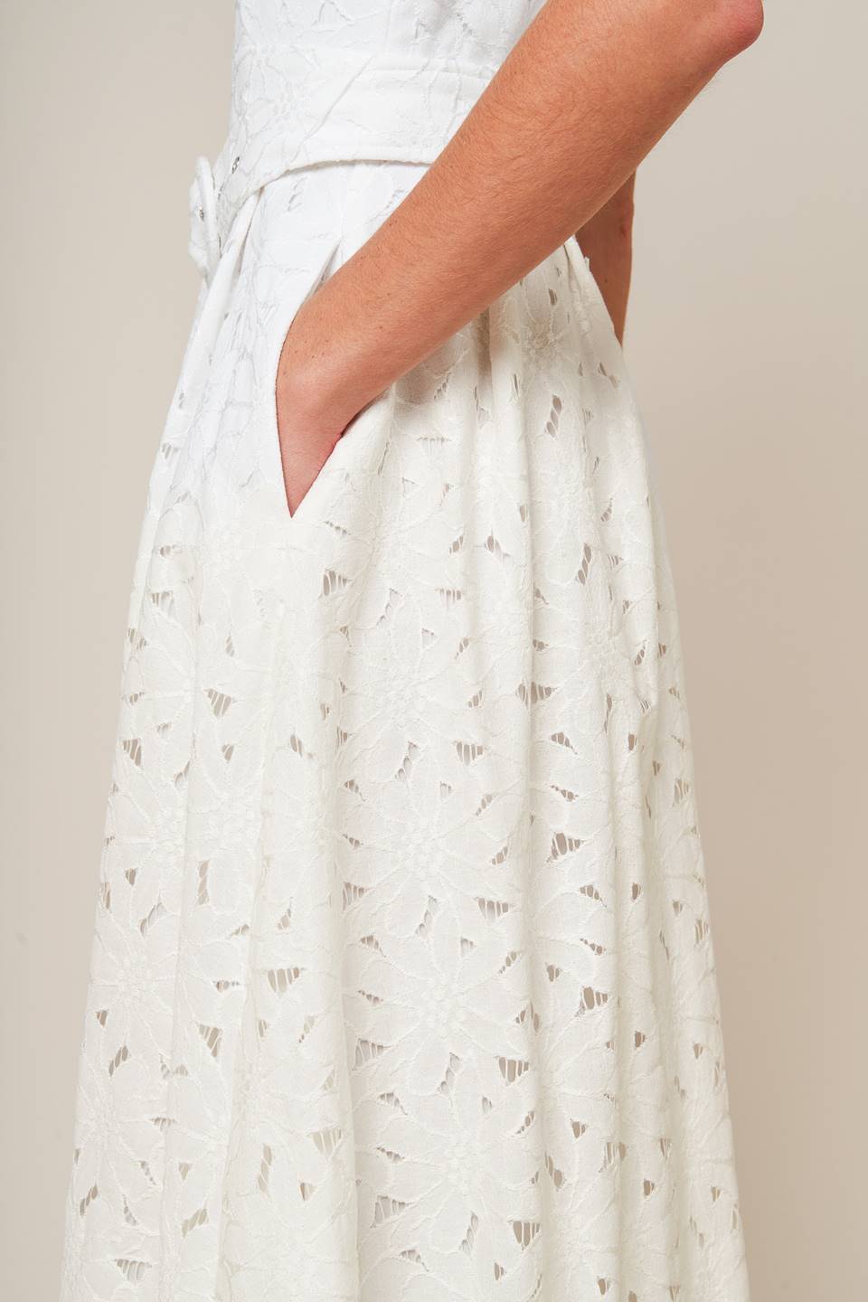 DAFFODILS &amp; DAYDREAMS WOVEN LACE MIDI DRESS