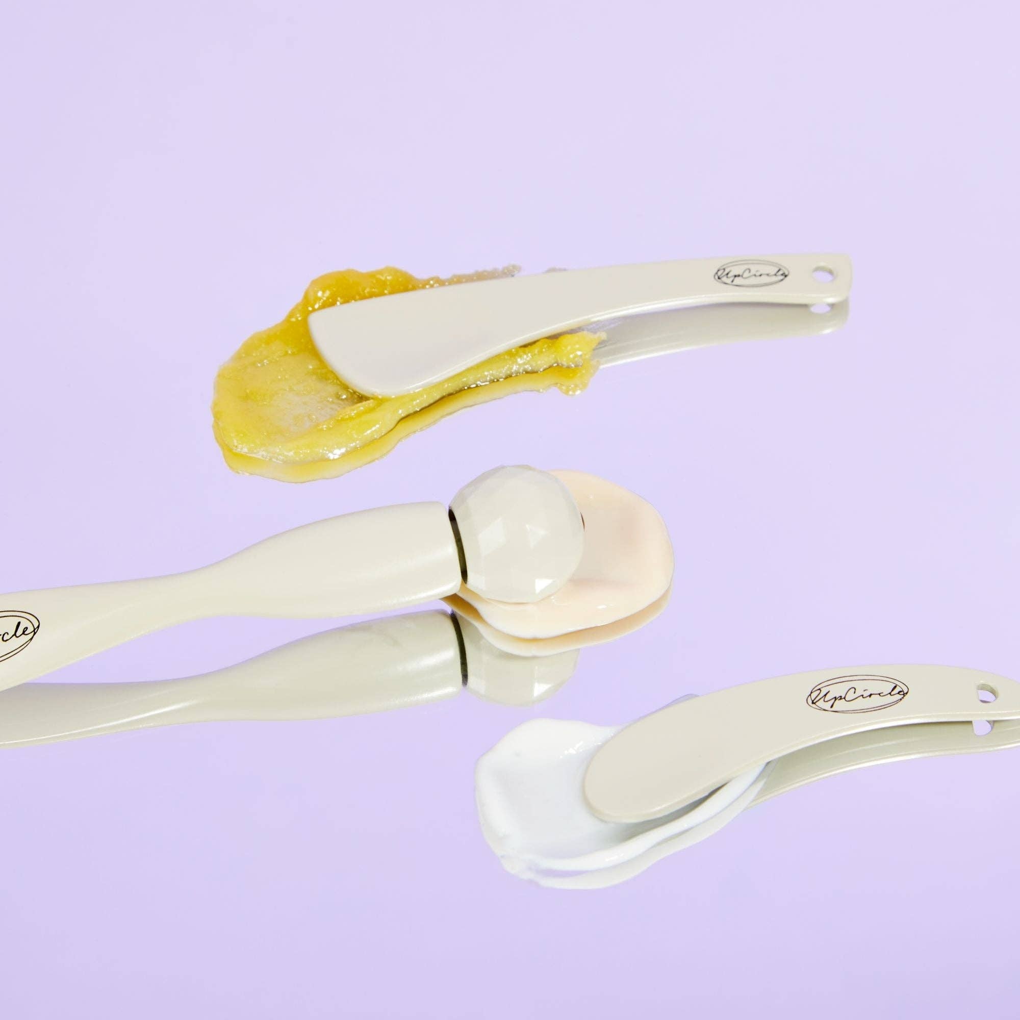 2 Cosmetic Spatulas