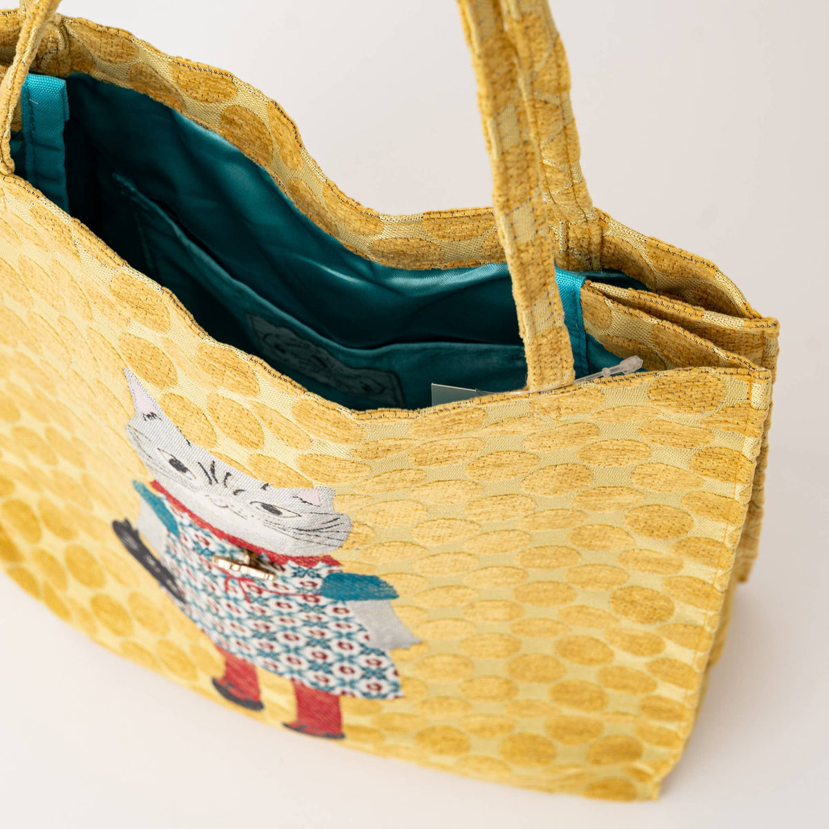 Kusuguru "Honey Bean Princes" Jacquard Tote Premium Chenille
