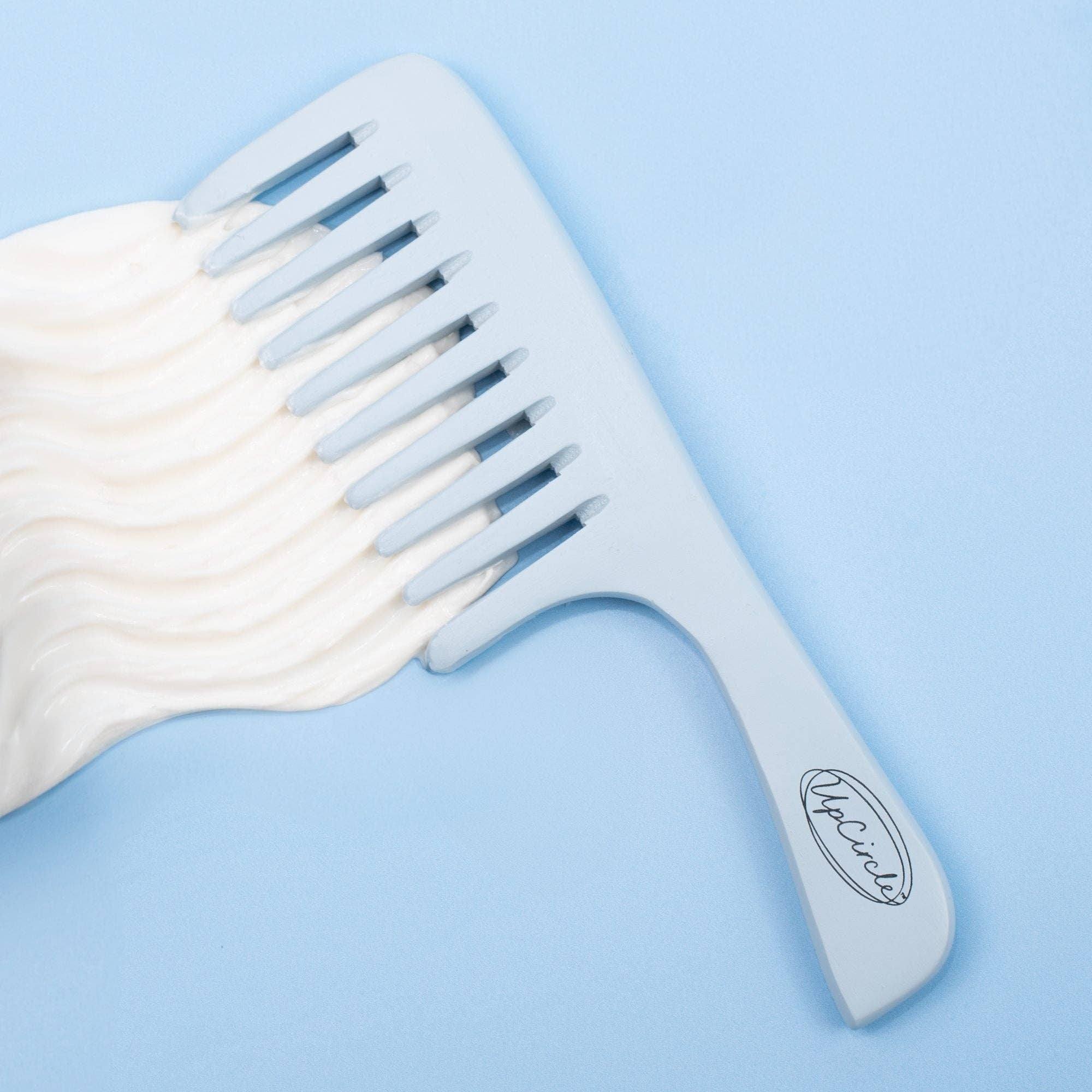 Plastic Free + Biodegradable Bamboo Comb